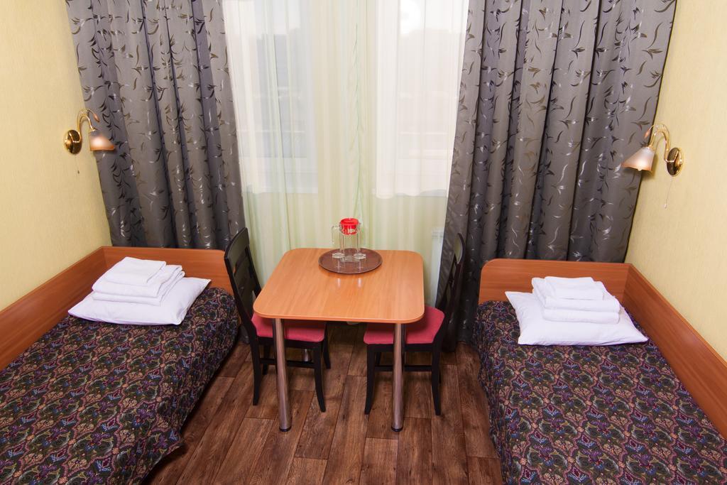 Mini-Hotel On Geroiv Energetykiv Street 18 Kiev Buitenkant foto