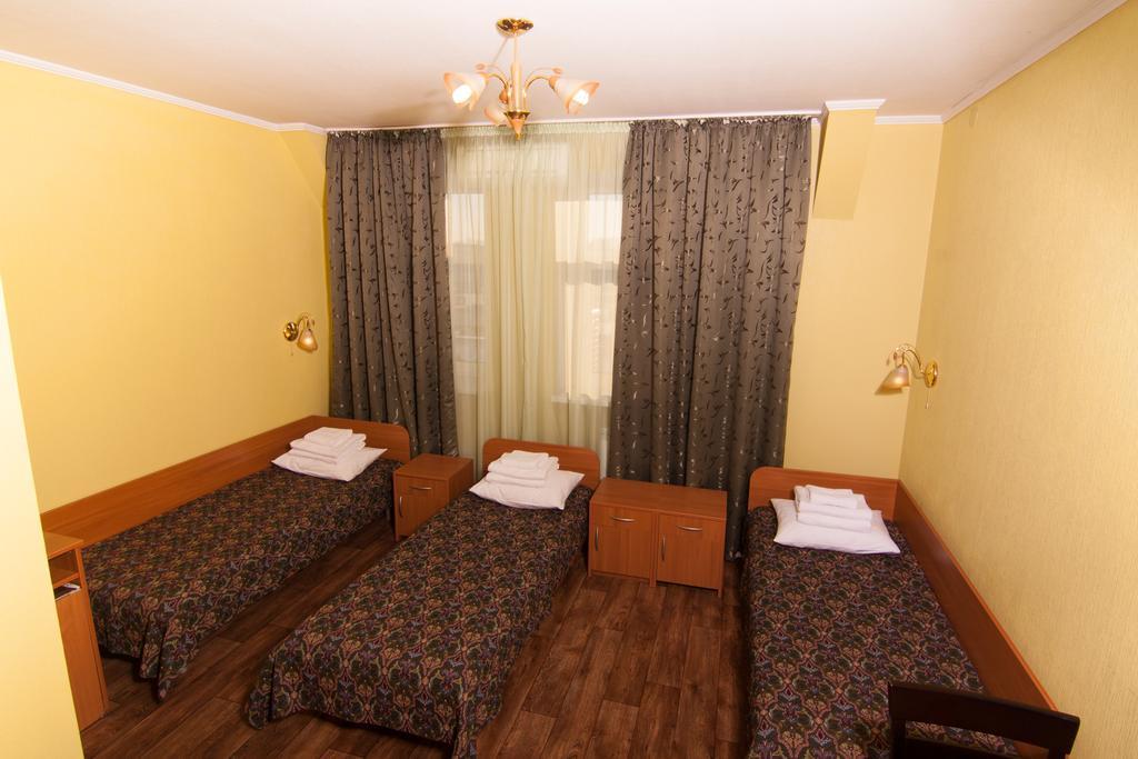 Mini-Hotel On Geroiv Energetykiv Street 18 Kiev Buitenkant foto