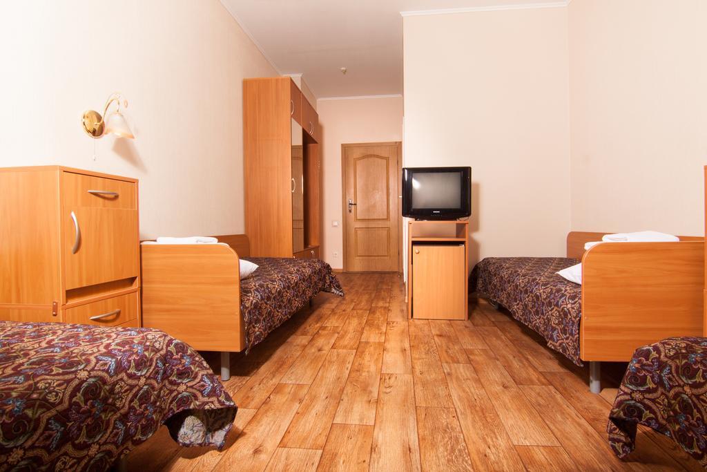 Mini-Hotel On Geroiv Energetykiv Street 18 Kiev Buitenkant foto