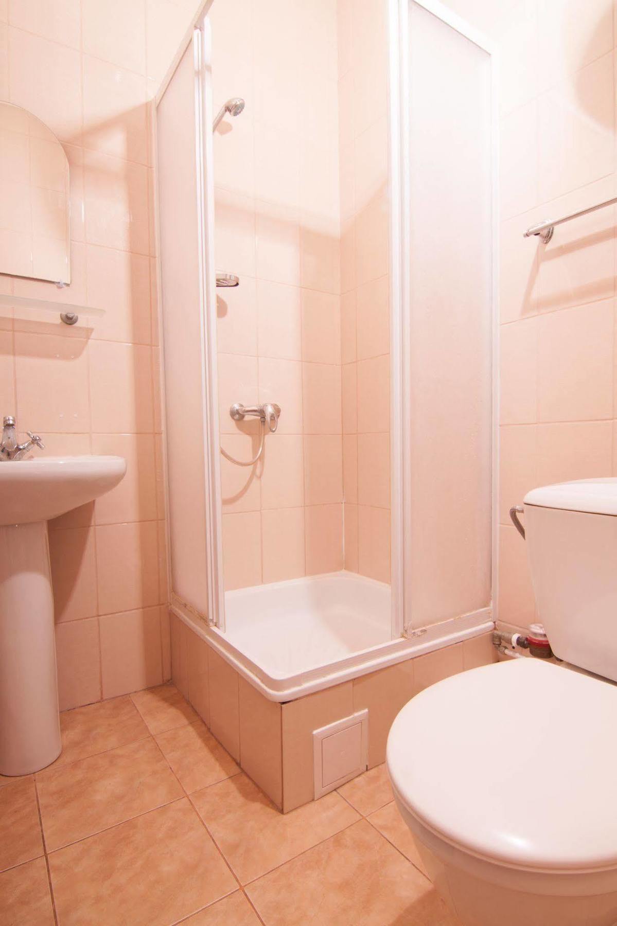 Mini-Hotel On Geroiv Energetykiv Street 18 Kiev Buitenkant foto