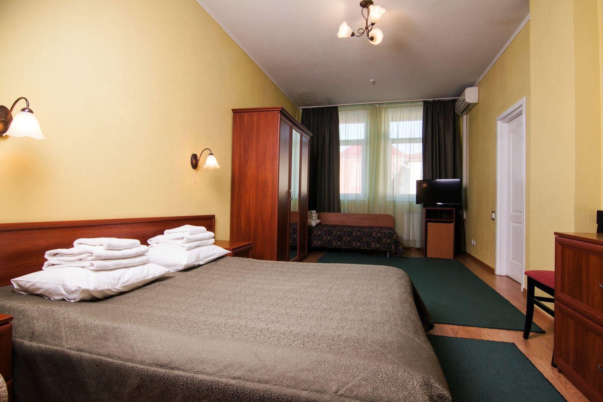 Mini-Hotel On Geroiv Energetykiv Street 18 Kiev Buitenkant foto