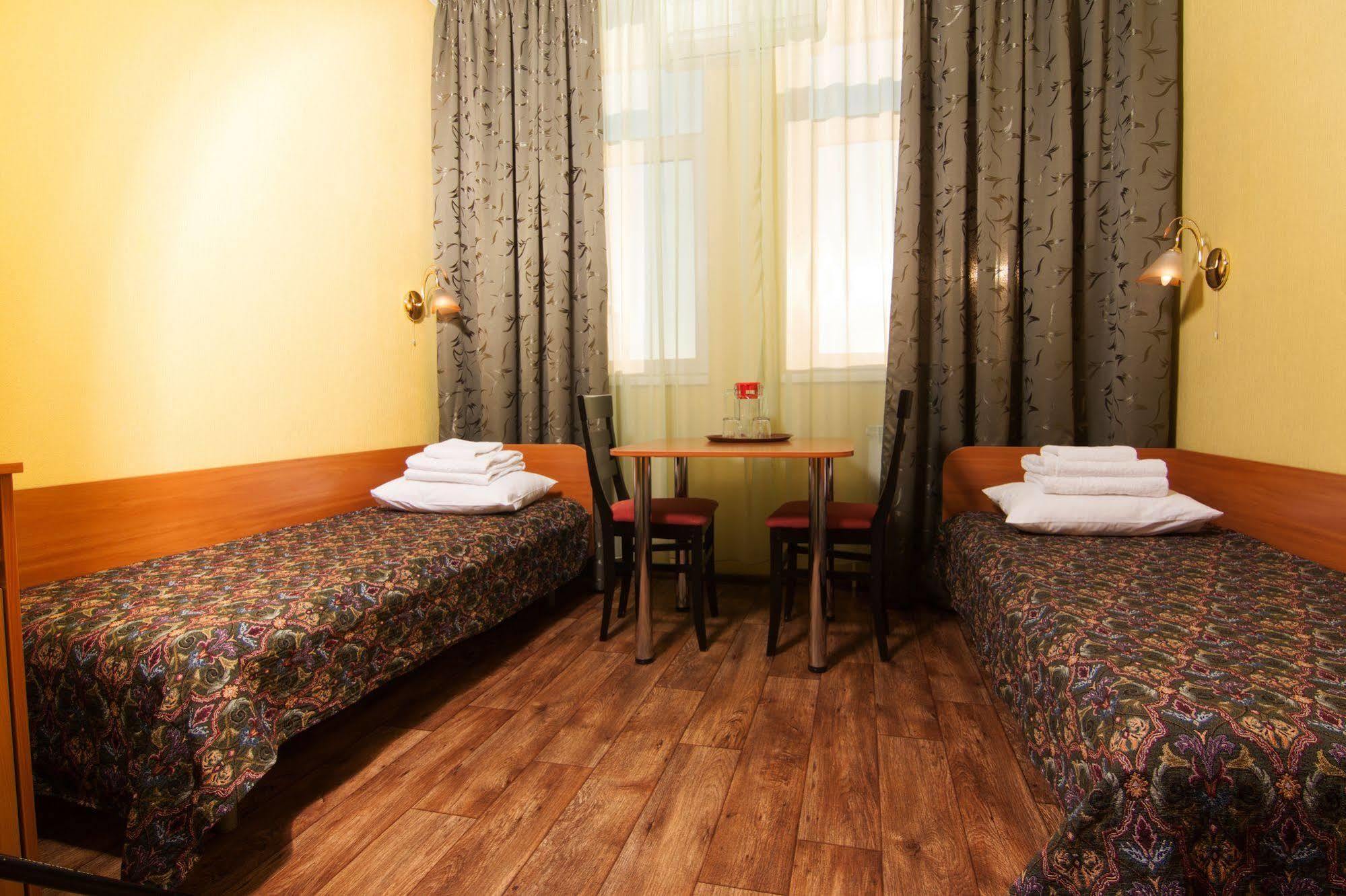 Mini-Hotel On Geroiv Energetykiv Street 18 Kiev Buitenkant foto