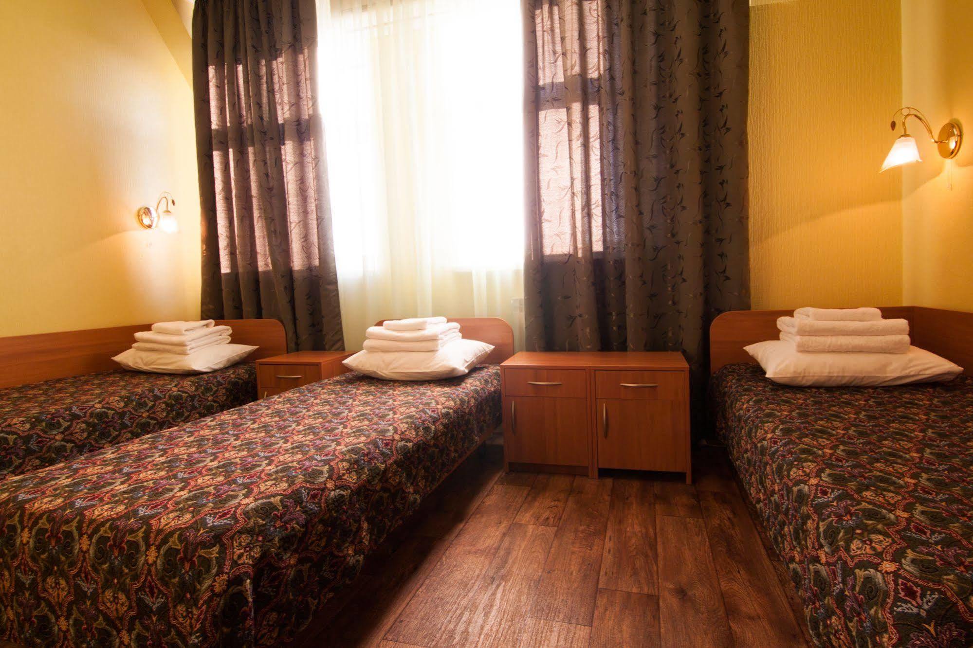 Mini-Hotel On Geroiv Energetykiv Street 18 Kiev Buitenkant foto