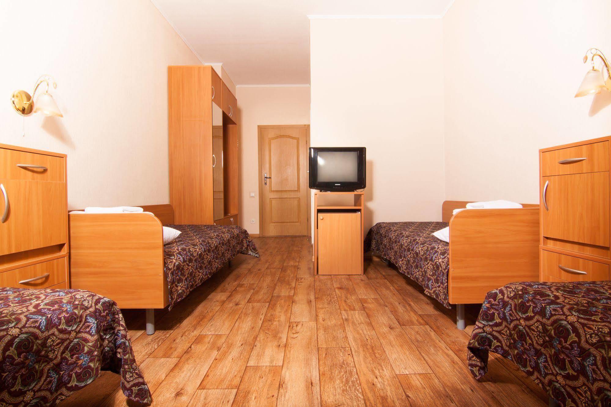 Mini-Hotel On Geroiv Energetykiv Street 18 Kiev Buitenkant foto
