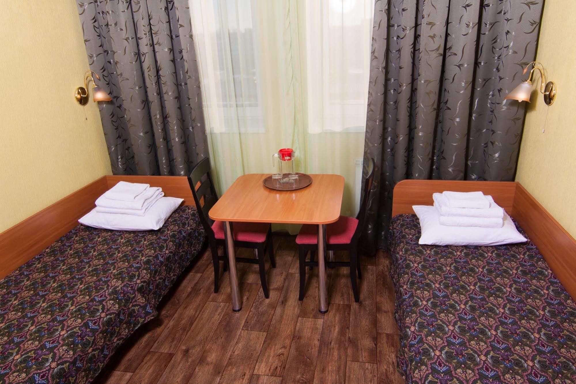 Mini-Hotel On Geroiv Energetykiv Street 18 Kiev Buitenkant foto