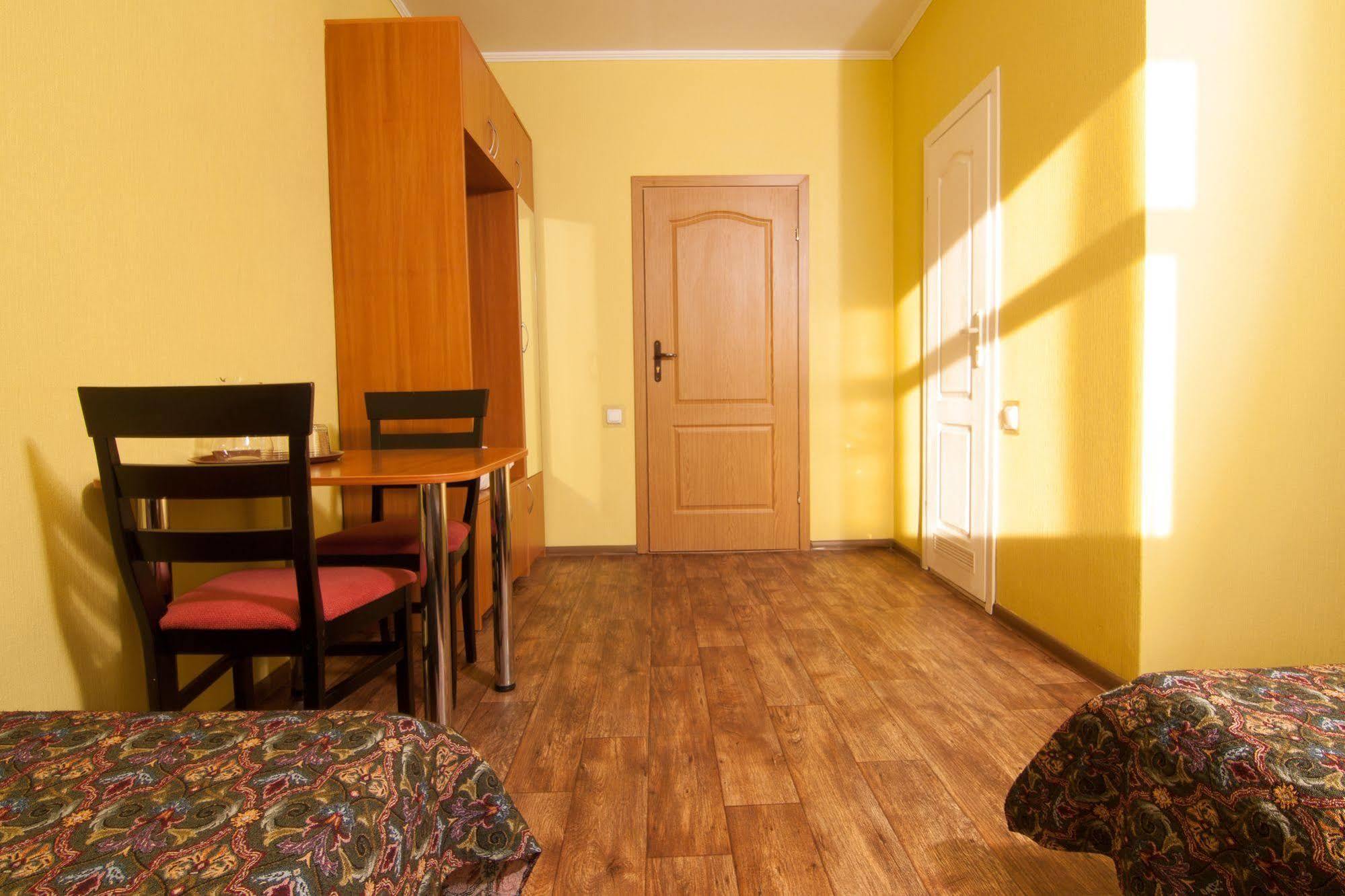 Mini-Hotel On Geroiv Energetykiv Street 18 Kiev Buitenkant foto