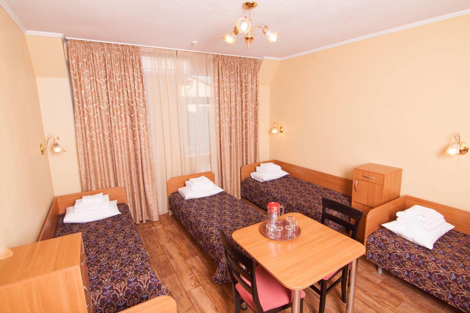 Mini-Hotel On Geroiv Energetykiv Street 18 Kiev Buitenkant foto